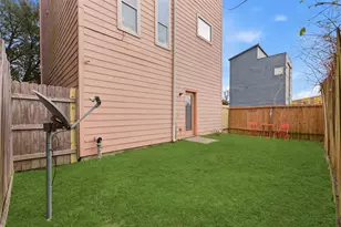 408 Eichwurzel Ln, Houston, TX 77009 - Photo 45