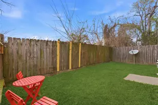 408 Eichwurzel Ln, Houston, TX 77009 - Photo 45