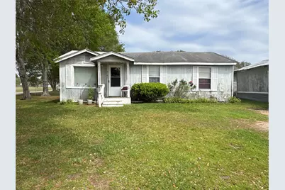 646 Baker Street, Hempstead, TX 77445 - Photo 1