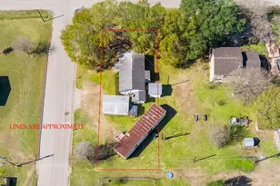 646 Baker St, Hempstead, TX 77445 - Photo 15