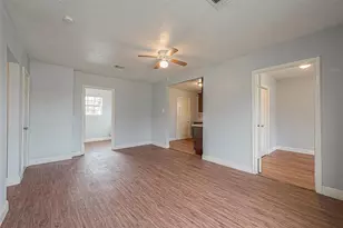 4006 Sunflower St, Houston, TX 77051 - Photo 9