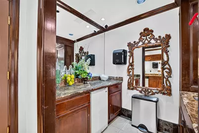 3525 Sage Road #704, Houston, TX 77056 - Photo 33