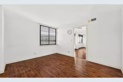 3525 Sage Road #704, Houston, TX 77056 - Photo 25