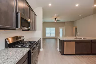 1063 Bending Trl Dr, Tomball, TX 77375 - Photo 15