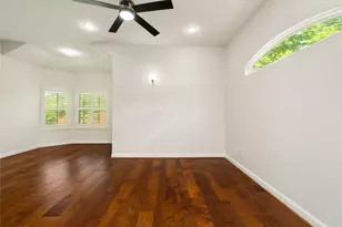 9406 Bevlyn Dr, Houston, TX 77025 - Photo 15