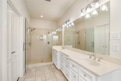 9406 Bevlyn Drive, Houston, TX 77025 - Photo 13