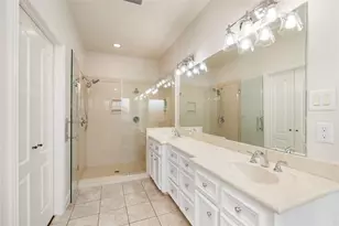 9406 Bevlyn Dr, Houston, TX 77025 - Photo 15