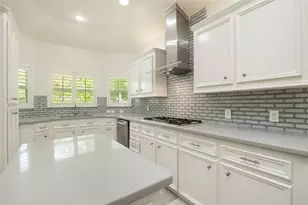 9406 Bevlyn Dr, Houston, TX 77025 - Photo 11