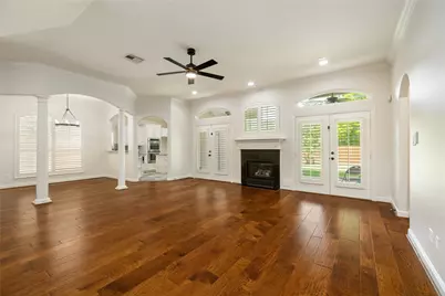 9406 Bevlyn Drive, Houston, TX 77025 - Photo 5