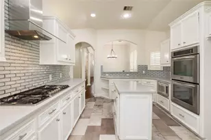 9406 Bevlyn Dr, Houston, TX 77025 - Photo 13