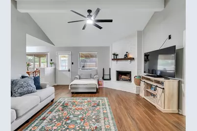 101 N Wagon Lane N, Angleton, TX 77515 - Photo 3