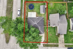 101 N Wagon Ln N, Angleton, TX 77515 - Photo 21