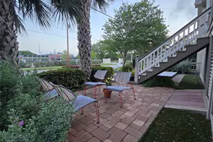 2526 Ursuline St, Galveston, TX 77550 - Photo 17