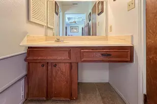 10407 Huntington Wood Dr, Houston, TX 77099 - Photo 11