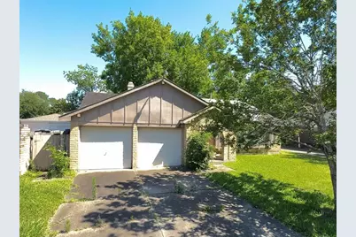 10407 Huntington Wood Drive, Houston, TX 77099 - Photo 3