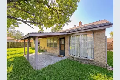 10407 Huntington Wood Drive, Houston, TX 77099 - Photo 13