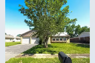 10407 Huntington Wood Drive, Houston, TX 77099 - Photo 1