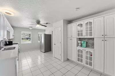 13392 Southshore Drive, Conroe, TX 77304 - Photo 11