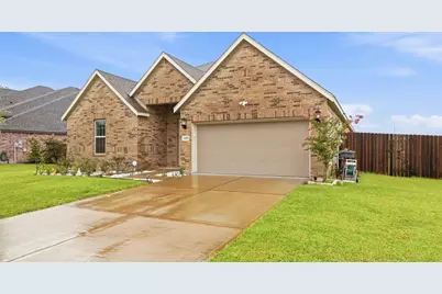 15551 Blue Lake Drive, Mont Belvieu, TX 77523 - Photo 3