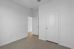 419 Ruby Frd Dr, Baytown, TX 77523 - Photo 9