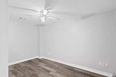 8019 W Fm 517 Road W, Dickinson, TX 77539 - Photo 9