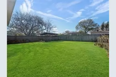 12014 Flushing Meadows Drive, Houston, TX 77089 - Photo 3