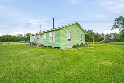 765 Norcross Road, Wallis, TX 77485 - Photo 3