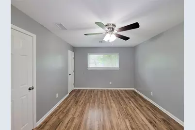 5846 Ettrick Drive, Houston, TX 77035 - Photo 15