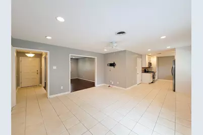 5846 Ettrick Drive, Houston, TX 77035 - Photo 11