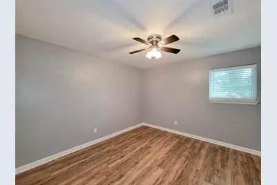 5846 Ettrick Drive, Houston, TX 77035 - Photo 17
