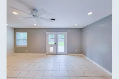 5846 Ettrick Drive, Houston, TX 77035 - Photo 13