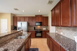 27930 Barberry Banks Ln, Fulshear, TX 77441 - Photo 5