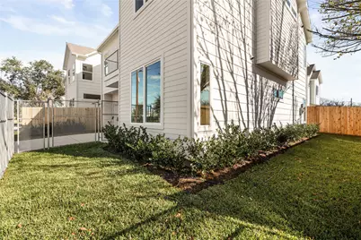 1702 Bringhurst Street #A, Houston, TX 77020 - Photo 31