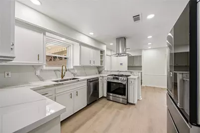 14138 Burke Forest Drive, Houston, TX 77070 - Photo 13
