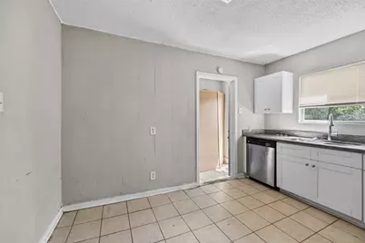11407 Duane Street, Houston, TX 77047 - Photo 9