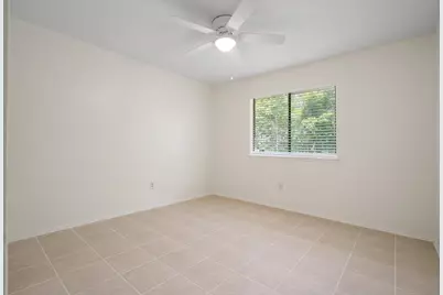 72 Oldstream Court, The Woodlands, TX 77381 - Photo 19