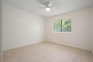 72 Oldstream Ct, The Woodlands, TX 77381 - Photo 19