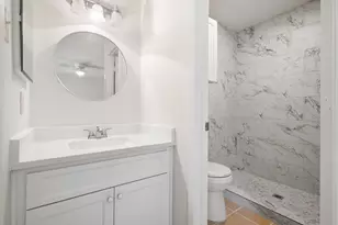 72 Oldstream Ct, The Woodlands, TX 77381 - Photo 17