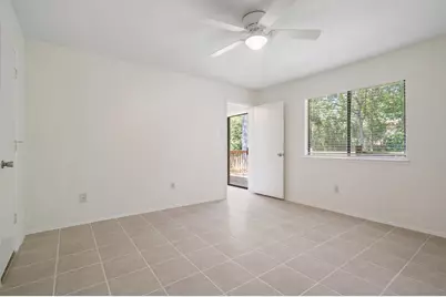 72 Oldstream Court, The Woodlands, TX 77381 - Photo 15