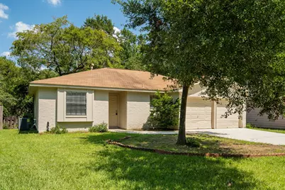 72 Oldstream Court, The Woodlands, TX 77381 - Photo 3