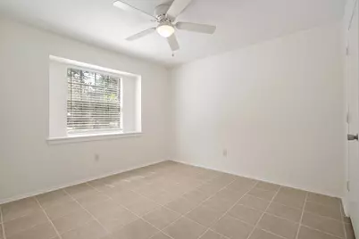 72 Oldstream Court, The Woodlands, TX 77381 - Photo 5
