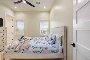 11207 Schwartz Dr, Galveston, TX 77554 - Photo 27