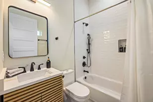 11207 Schwartz Dr, Galveston, TX 77554 - Photo 29