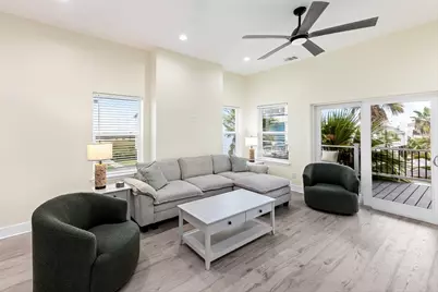 11207 Schwartz Drive, Galveston, TX 77554 - Photo 7