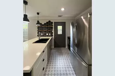 9623 Elmview Place #1, Houston, TX 77080 - Photo 9