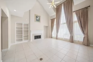 4610 Sterling Wood Way, Houston, TX 77059 - Photo 9