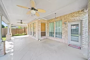 4610 Sterling Wood Way, Houston, TX 77059 - Photo 35