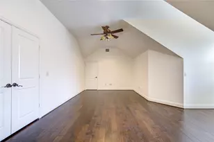 4615 Laurel St, Bellaire, TX 77401 - Photo 41