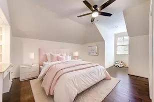 4615 Laurel St, Bellaire, TX 77401 - Photo 37