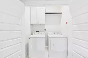 2761 Clinton Dr, Houston, TX 77020 - Photo 31